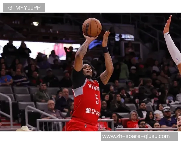 水平差太多了!火箭二队后场新秀在NBA开展联盟都有些打不明白?